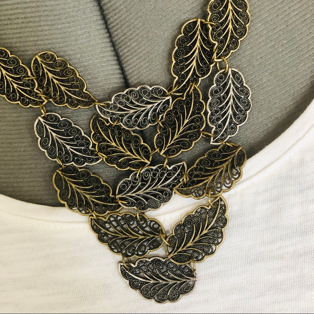 Gold and silver leaf fashion necklace